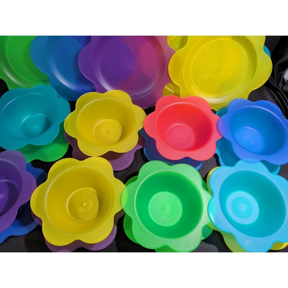 Vibrant VTG Y2K Lot Of 28 Colorful Bowls And Plate Flower Shaped Serving Sets